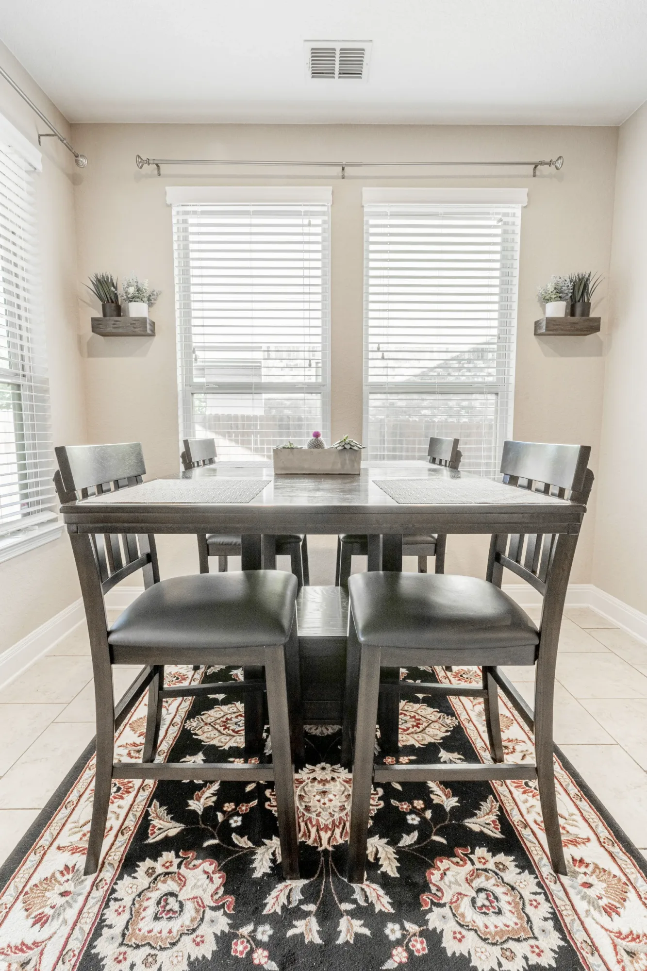 Dining table at Downwind Beach House- Randolph AFB Lodging