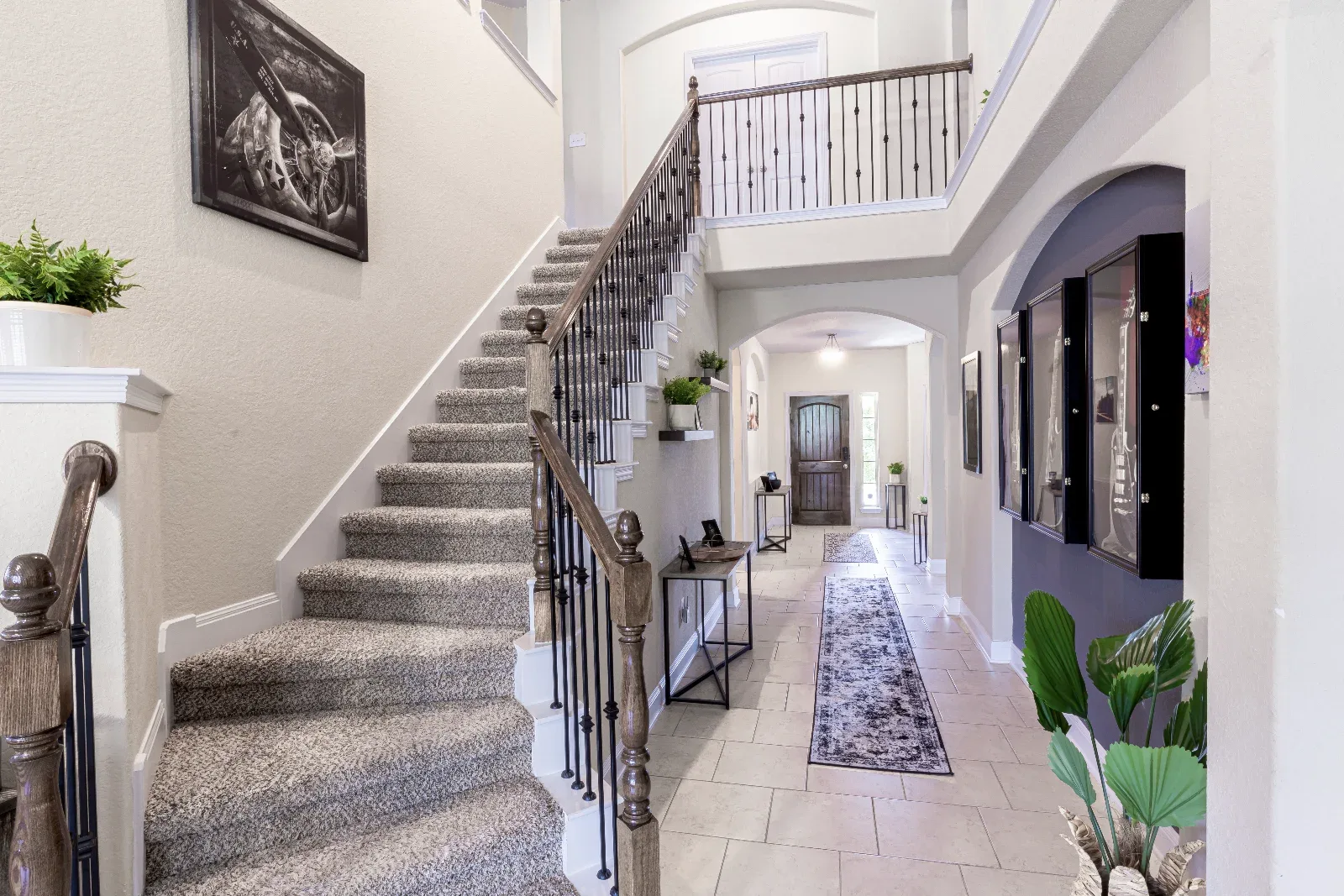 Randolph Pit Pad Downwind Beach House Entryway