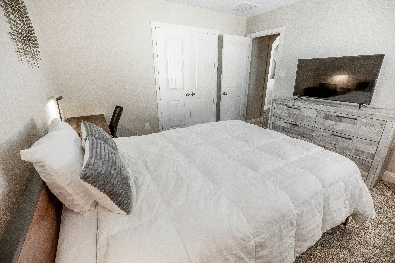 Guest room 2 at Downwind Beach House- Randolph AFB Lodging
